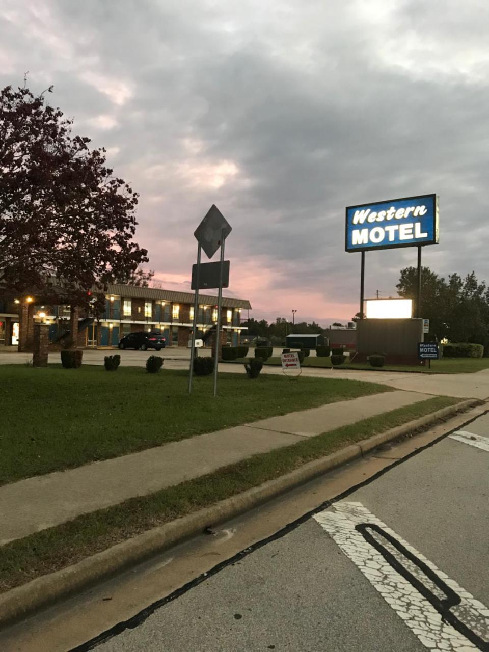 Western Motel Brinson Crossing المظهر الخارجي الصورة
